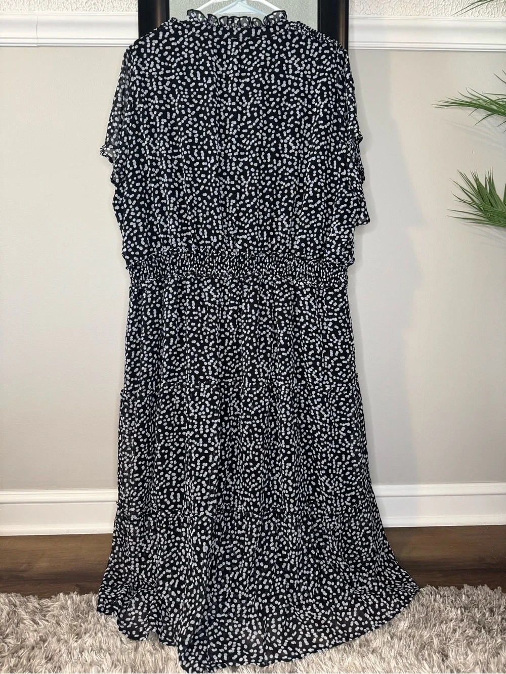 Plus Size Printed Dot V-Neck Women's Dress with Flutter Sleeves, Tier Skirt - 3x